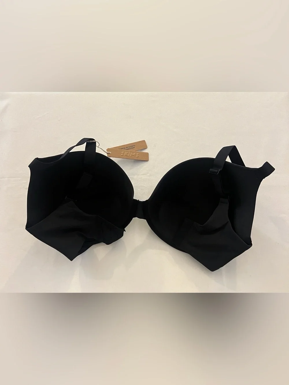 SKIMS FITS EVERYBODY PUSH-UP BRA - Picture 2 of 3